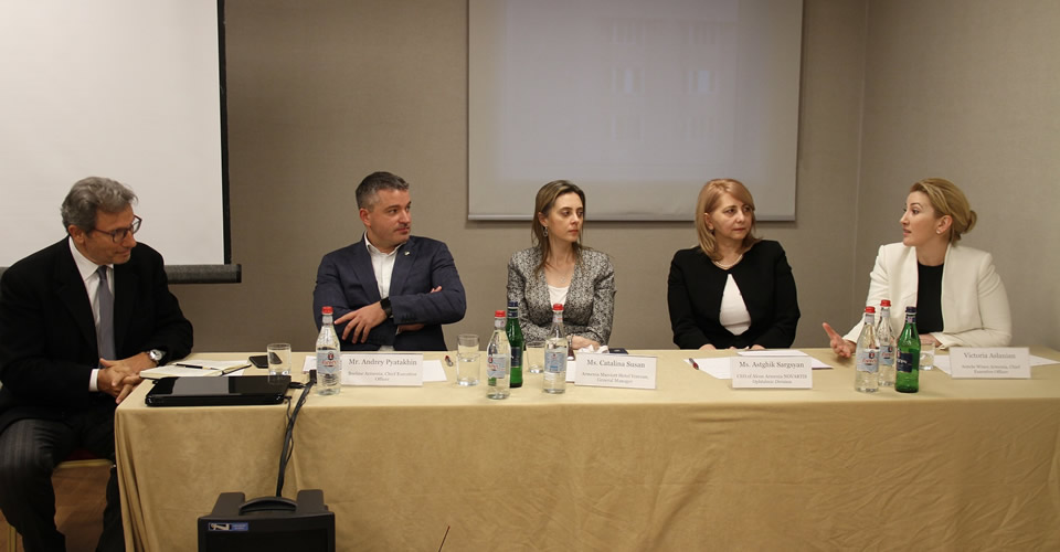 Brain-based techniques for leaders workshop by Mr Lambridis in Yerevan