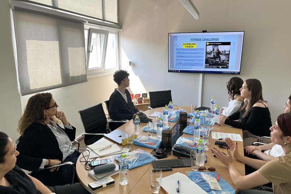 CITY College Students Offering Innovative Strategies for KONVA’s Product Launch